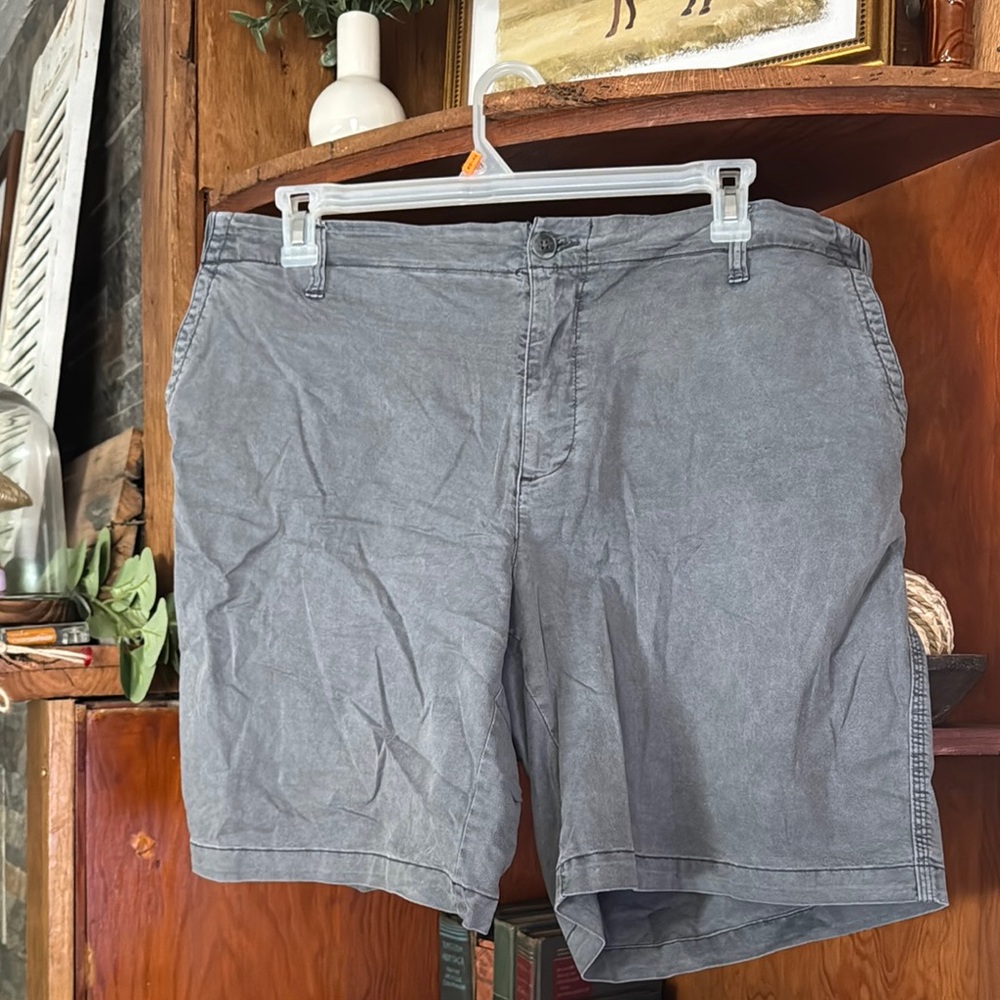Old Navy women’s  Gray Shorts
